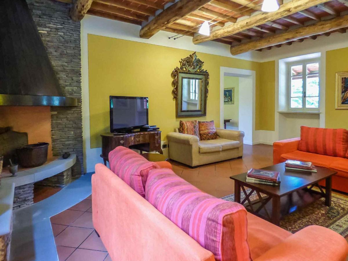 Lucca Cycling Holidays Il Tiglio Rooms Sant'Andrea di Compito Exterior photo